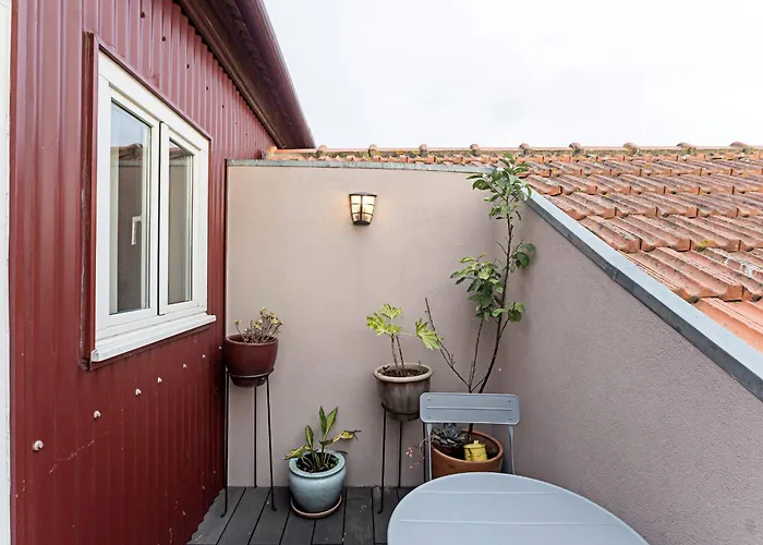 Apartman Charming Retreat With Balcony *