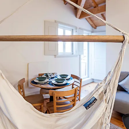 Charming Retreat With Balcony 포르투