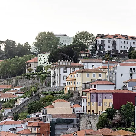 Appartement Charming Retreat With Balcony *