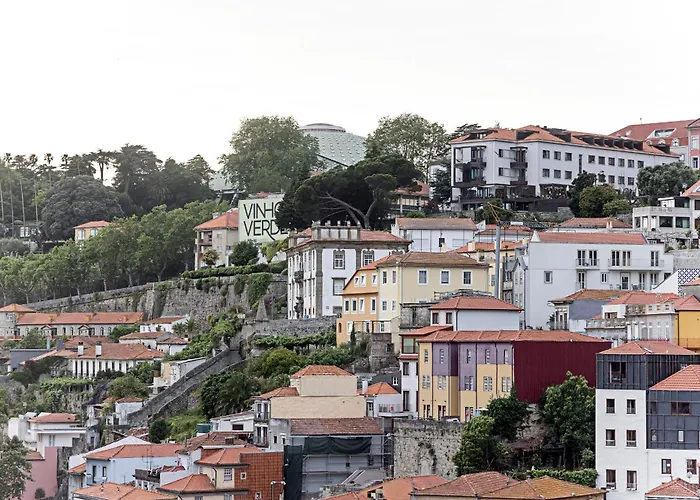 Apartament Charming Retreat With Balcony *